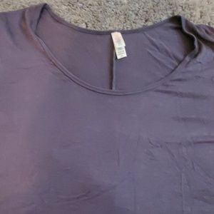 Lularoe tee
